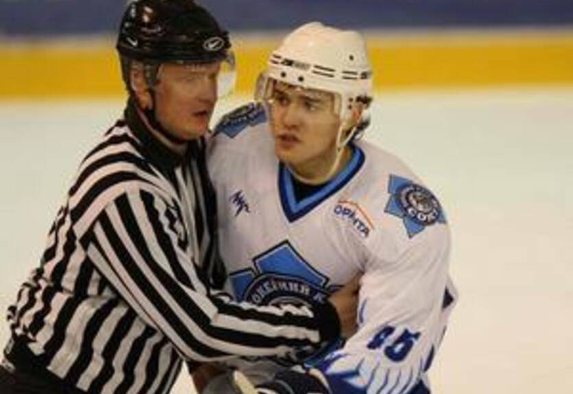 Победоносцев - лучший хоккеист Сокола в марте