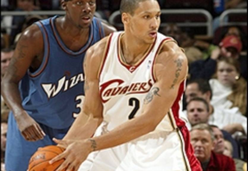 Финикс подписал форварда