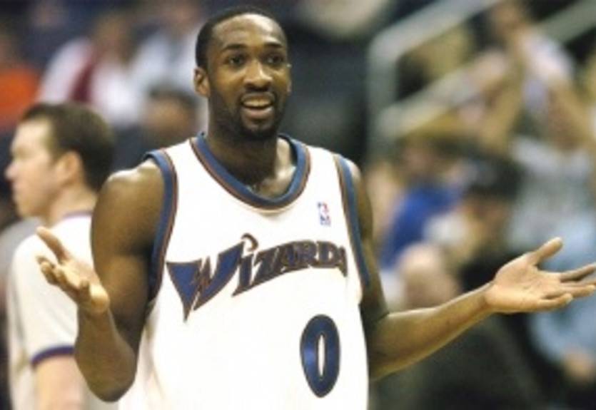 Аринас избежал месячного срока заключения в клинике