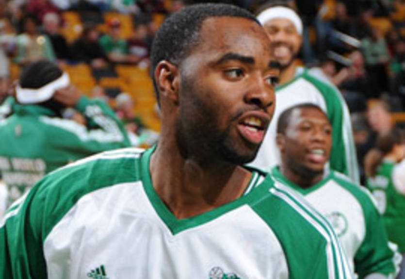 Бостон вызвал игрока из D-League