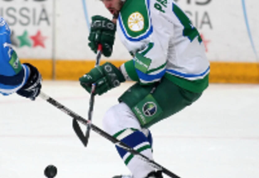 КХЛ назвала лучших игроков марта