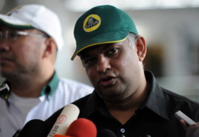 Командой Лотус управляет не Фернандес