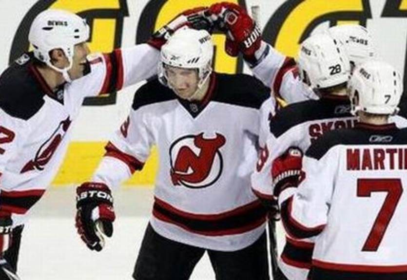 НХЛ. Плей-офф для Баффало и Нью-Джерси, подьем Детройта