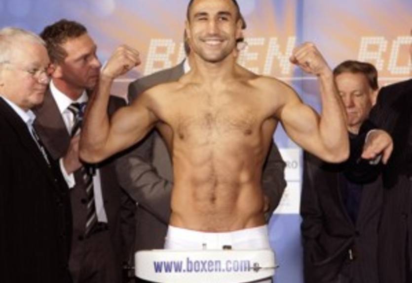 Абрахам тяжелее Дирелла