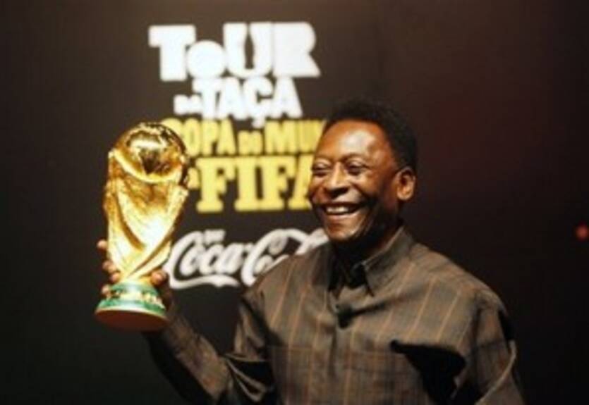 Пеле будет комментатором во время чемпионата мира в ЮАР
