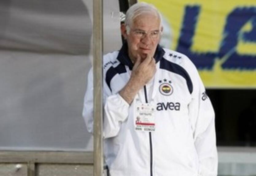 Арагонес отказал Севилье