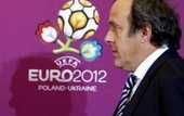 Подготовка Украины к Евро вызывает у Платини тревогу