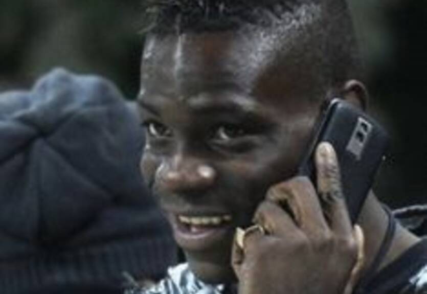 Фанаты Интера считают, что клубу лучше избавиться от Балотелли