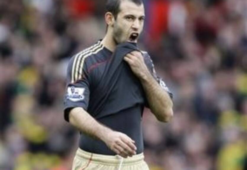 Бенитес: &quot;Мы близки к продлению контракта с Маскерано&quot;