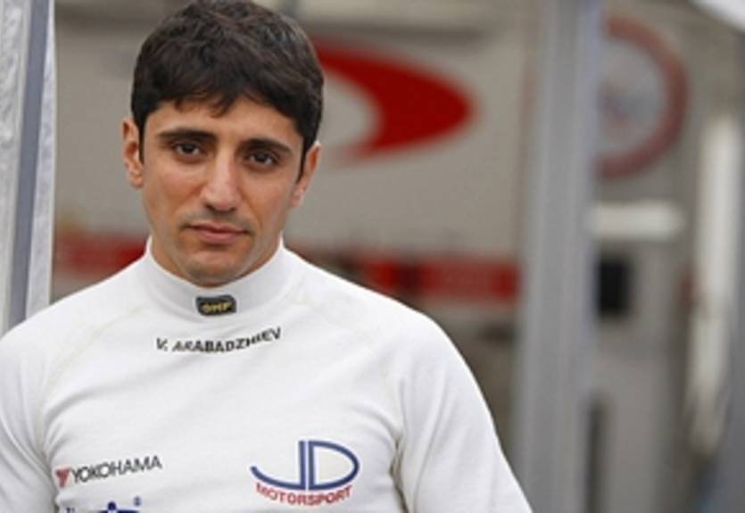 Coloni Motorsport подписала контракт с Арабаджиевым
