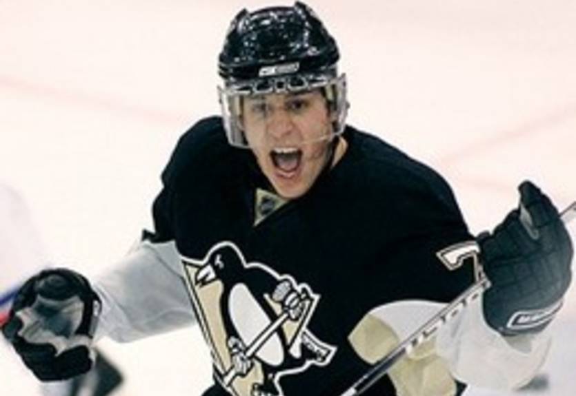 Малкин сыграл юбилейный матч в НХЛ