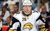 Форвард Баффало набрал 300-е очко в НХЛ