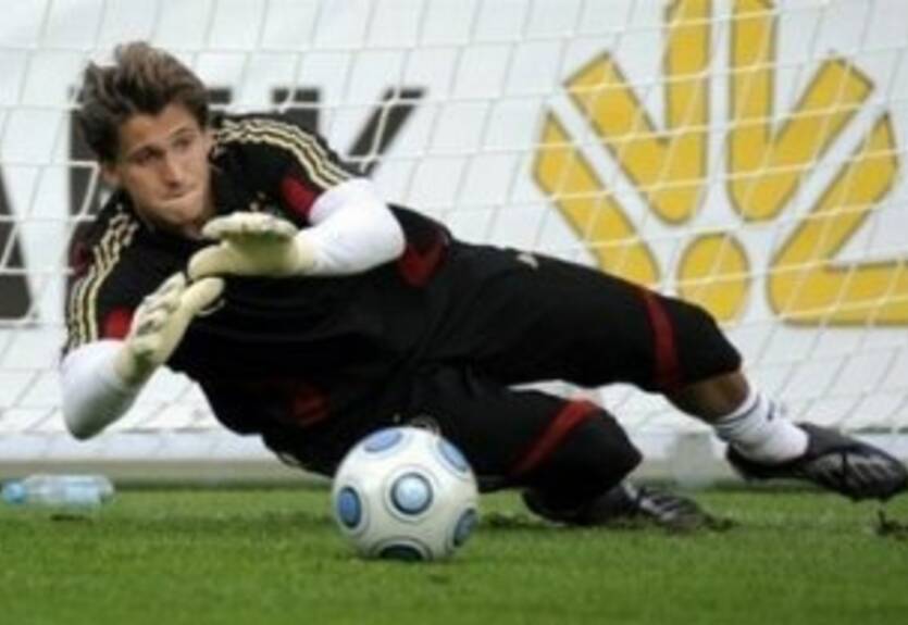 Адлер будет основным вратарем Германии на ЧМ