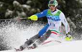 Итальянец Раццоли берет золото в слаломе