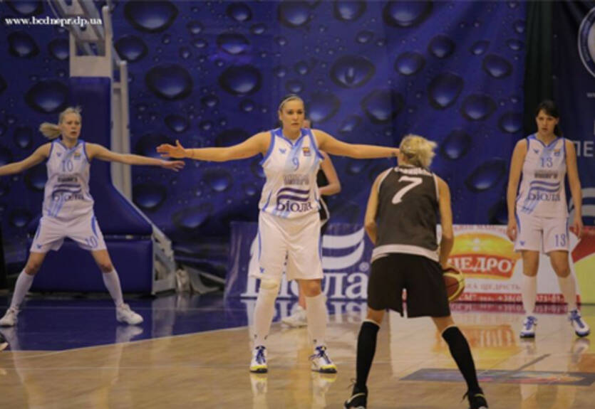 УПБЛ. Днепр разобрался и с Ласточками