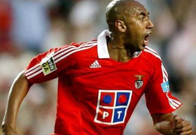 Зениту интересен защитник Бенфики