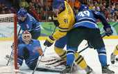 Хоккей. Швеция бьет Финляндию
