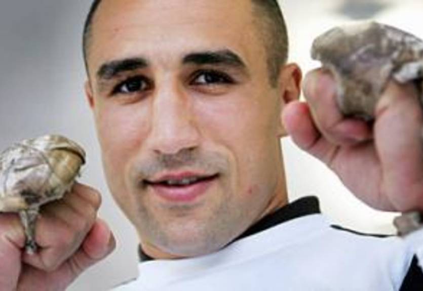 Бой Абрахама перенесен