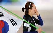 Конькобежный спорт. Женщины. Ли Санг-Хва побеждает