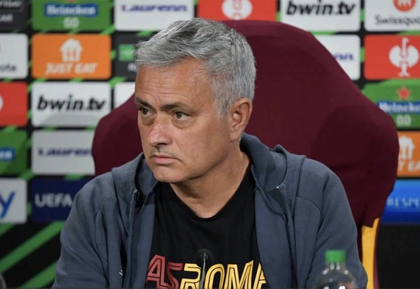 Моуринью выразил недовольство трансферной политикой Ромы Моуринью выразил недовольство трансферной политикой Ромы