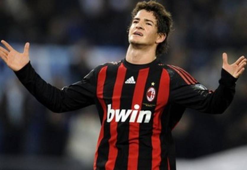 Ведущий форвард Милана близок к возвращению