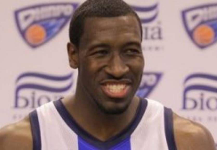 Днепр подписал центрового на постоянной основе