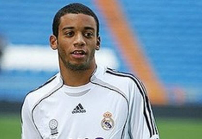 Реал продлил контракт с полузащитником