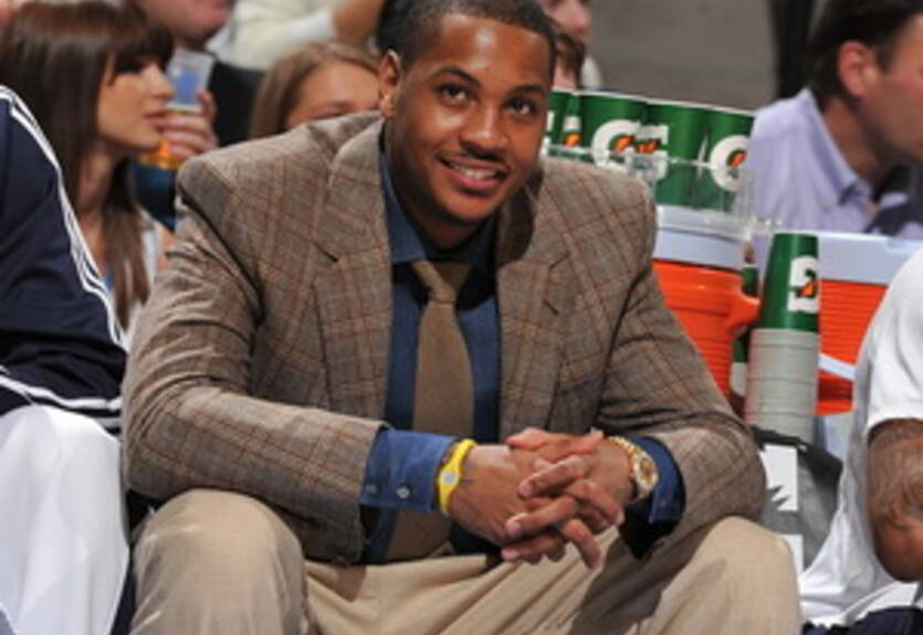 Энтони возвращается на площадку