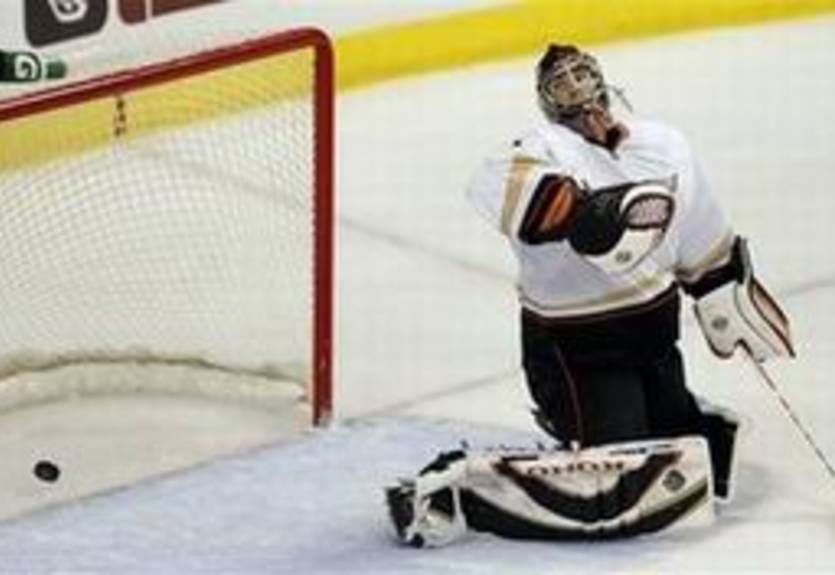 Анахайм: Хиллер подписал контракт на четыре года