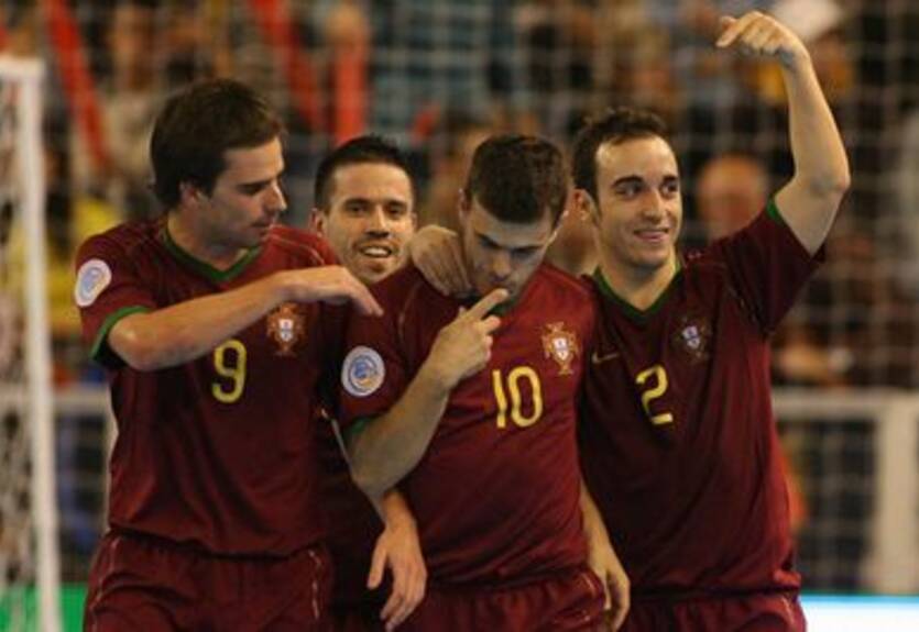 Футзал. ЧЕ. Португалия - первый финалист турнира