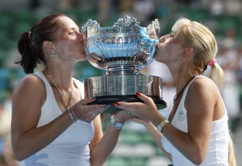 Украинские теннисисты толпой покидают Австралию