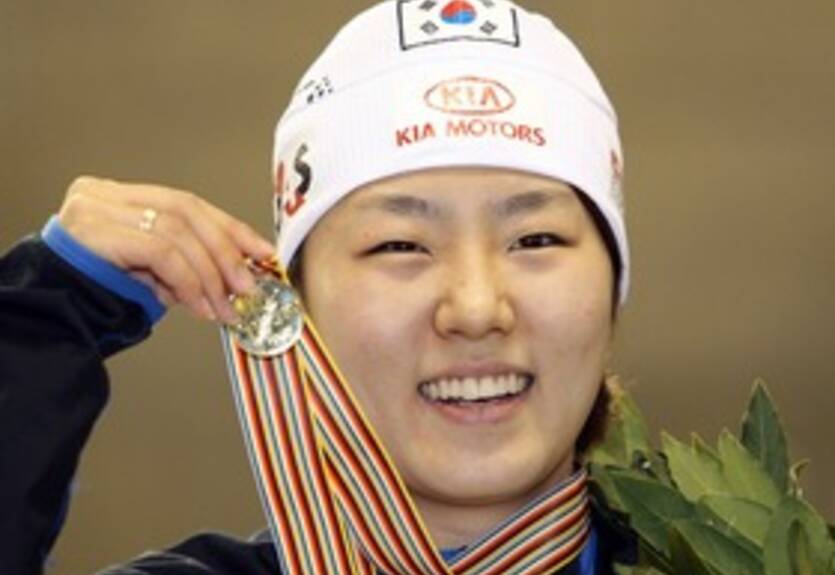 Коньки. ЧМ. Женское золото отправляется в Корею