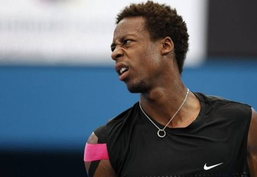 Монфис покидает турнир в Сиднее