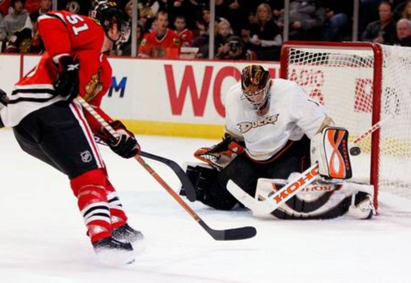 НХЛ. Могучий Хиллер и доигранный матч в Нью-Джерси