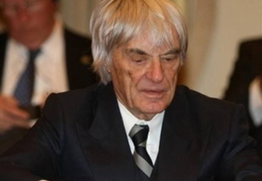 Экклстоун: "Феттель выиграет чемпионат 2010 года"