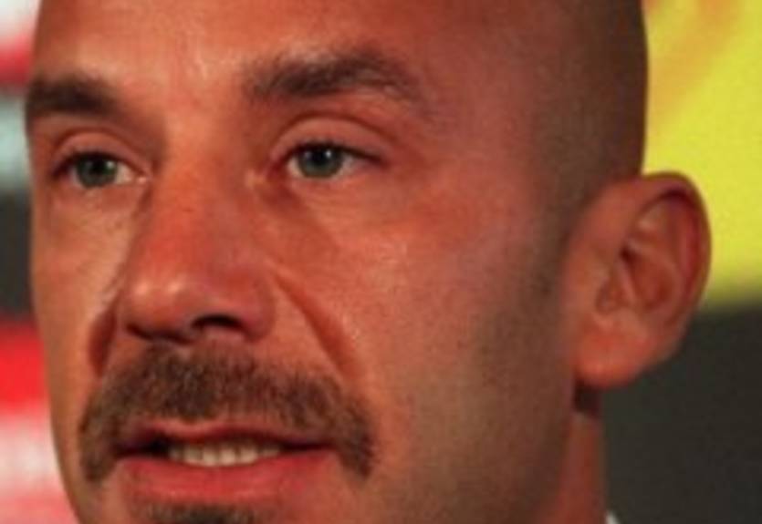 Виалли: "Феррара должен остаться"