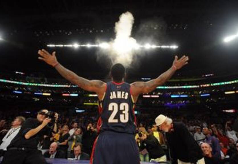 Nike: Леброн может заменить Вудса