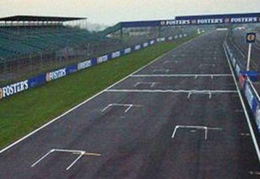 Донингтон безуспешно ищет покупателя