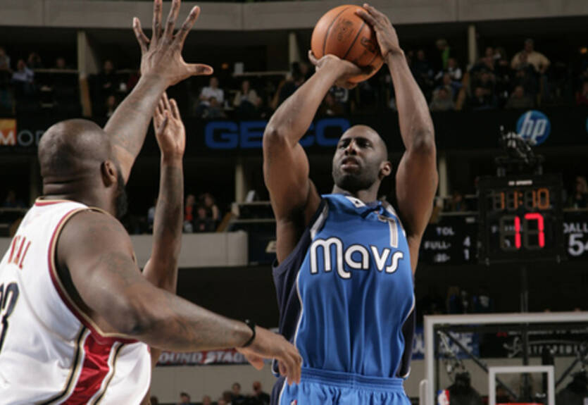 Денвер без Биллапса уступает, а Даллас хорош и без Новицки