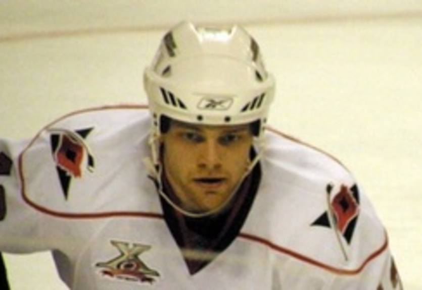 Тридцать швов на лице Глисона