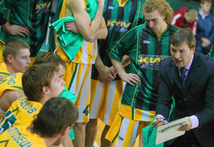 БК Киев уступил Роанну