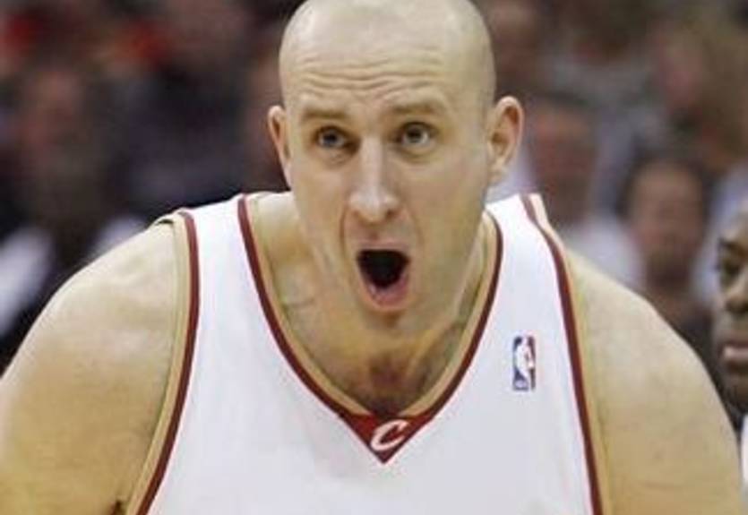 Джеймс: "Тренер обязан выпустить Илгаускаса"