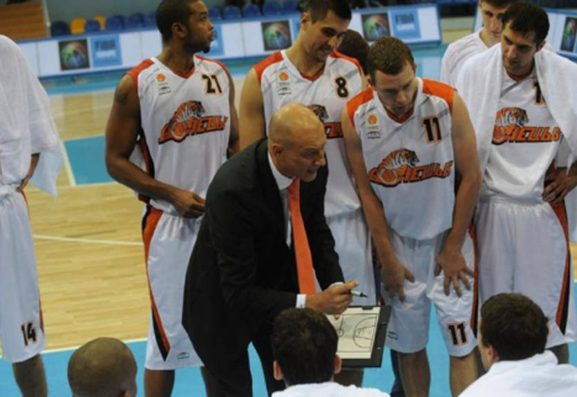 Донецк обыгрывает ВЭФ