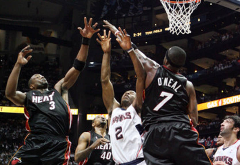 Джермейн О'Нил неудачно столкнулся с Джеймсом