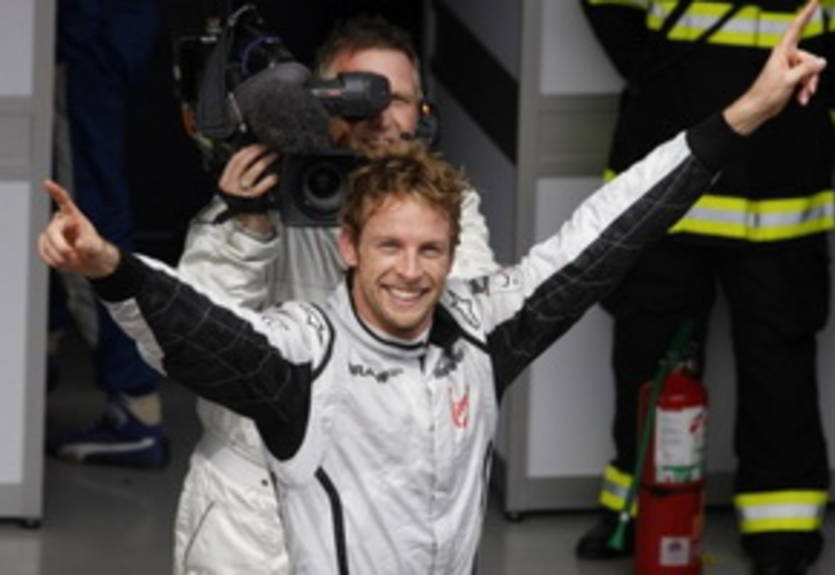 Браун не будет увеличивать зарплату Баттона