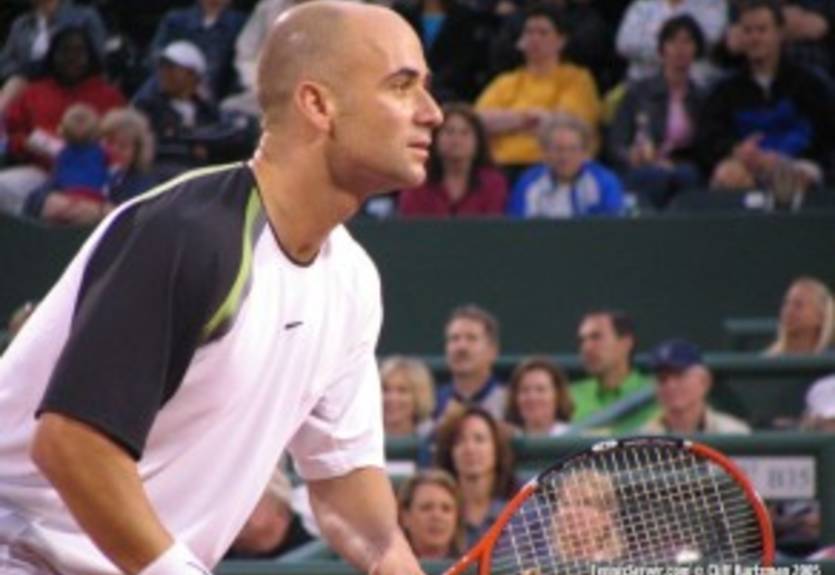 Агасси: "Отец стрелял в меня из пушки"
