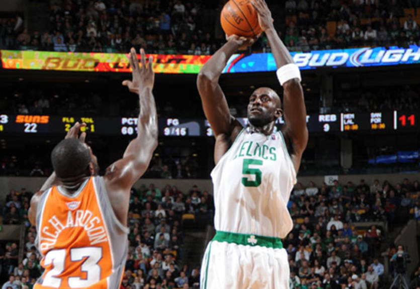 НБА. Бостон и Денвер уступают, Брайант уже не снайпер