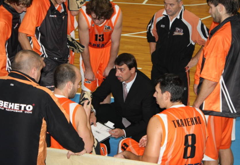 Высшая лига. Черкаськи Мавпы продолжают идти без поражений