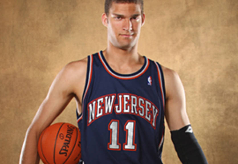 Нью Джерси продлевает исполнителей