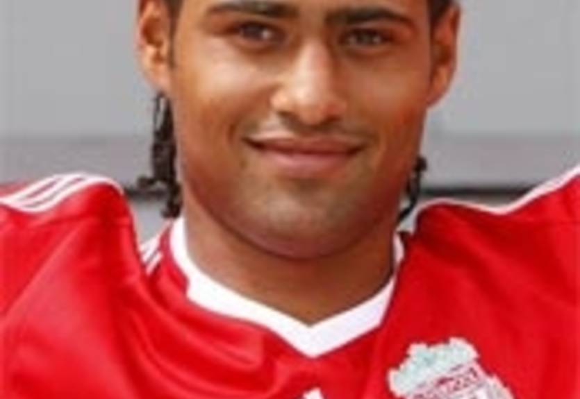 Джонсон должен сыграть с МЮ